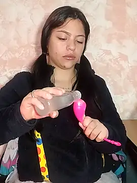 Juliana Vip online show from November 25, 2025, 9:09 am