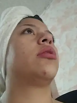 Juliana Vip online show from November 28, 2025, 9:09 am