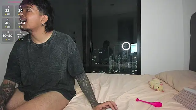 tessa  evans online show from April 7, 2026, 12:12 am