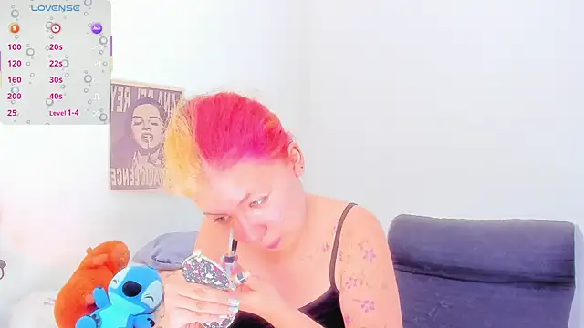 Snapshot of MarieTaylor_ chatting on May 23, 2026, 7:02 pm MarieTaylor online show from May 23, 2026, 7:02 pm