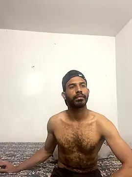 alberthot11 online show from January 12, 2026, 6:04 pm