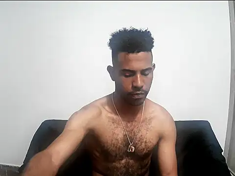 alberthot11 online show from December 22, 2025, 7:03 pm