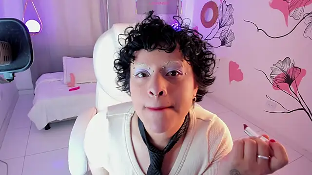 Alaska deluxe online show from December 15, 2025, 8:47 pm