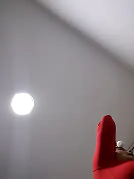 Laia torres1 online show from December 18, 2025, 5:23 am