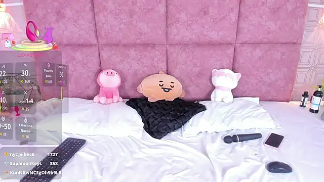 NathalieRoss1 online show from April 2, 2026, 6:36 pm