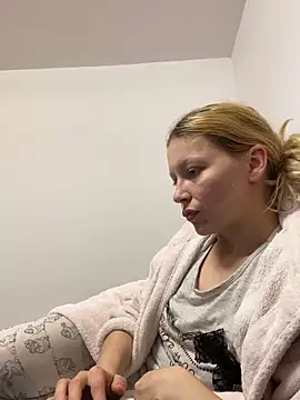 LexiSlimVIbe online show from December 5, 2025, 9:34 pm