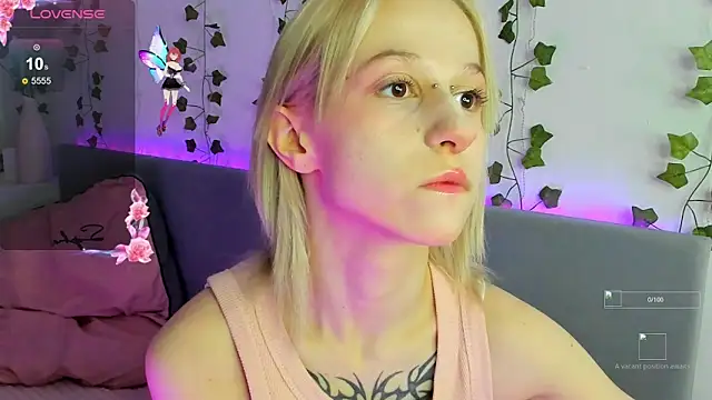 Annyme0w online show from November 28, 2025, 3:39 am