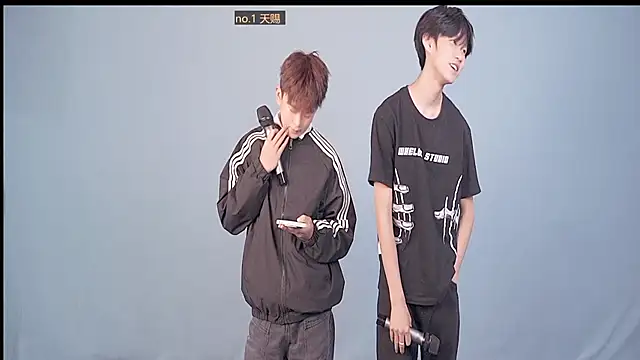 Cosplay   online show from November 20, 2025, 2:07 pm