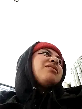 Emmyxxx online show from March 6, 2026, 4:51 am