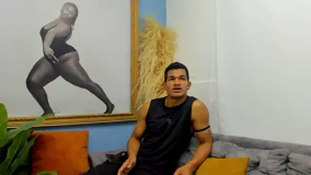 Snapshot of maikol_twinkx chatting on December 2, 2025, 6:31 pm maikol twinkx online show from December 2, 2025, 6:31 pm