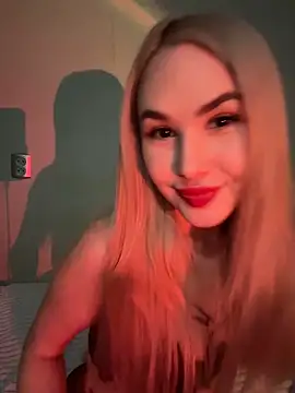 Miss Alisse online show from December 4, 2025, 5:45 pm