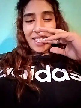 Snapshot of cata_bronw chatting on February 21, 2026, 5:04 pm cata bronw online show from February 21, 2026, 5:04 pm