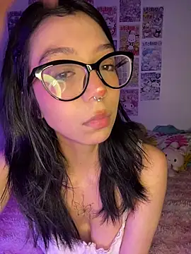 Snapshot of Valen-Foxx1 chatting on December 23, 2025, 6:23 am Valen-Foxx1 online show from December 23, 2025, 6:23 am