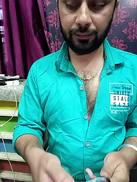 Cute Lucky online show from February 7, 2026, 10:45 am