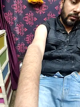 Cute Lucky online show from December 14, 2025, 12:11 pm