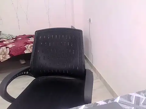 shivani sharma 2 online show from December 16, 2025, 7:12 am