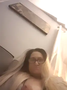 Snapshot of ccrider69_ chatting on November 19, 2025, 11:21 am ccrider69 online show from November 19, 2025, 11:21 am