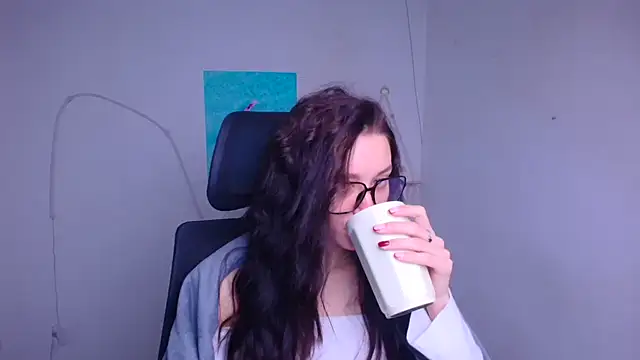 Stella XO online show from January 13, 2026, 6:28 am