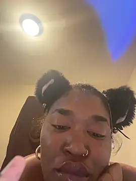 LelaniRose online show from December 3, 2025, 3:07 am