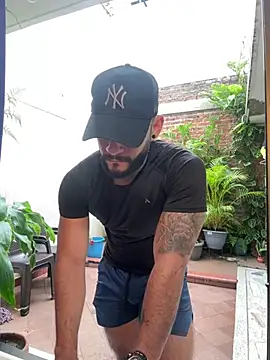 Snapshot of Mike_savage3 chatting on February 7, 2026, 12:24 pm Mike savage3 online show from February 7, 2026, 12:24 pm