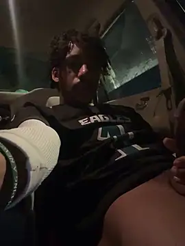 homedeepstrokes215 online show from November 23, 2025, 4:44 am