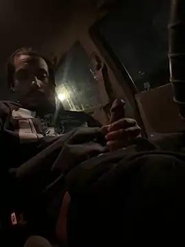 homedeepstrokes215 online show from December 2, 2025, 5:20 am