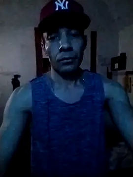 aletr15la online show from December 2, 2025, 4:47 am