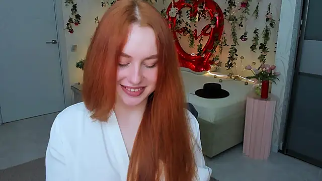 AirySilhouette online show from February 18, 2026, 10:12 am