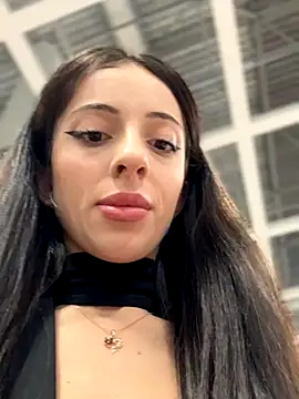 Lilitoppp online show from November 22, 2025, 10:14 am