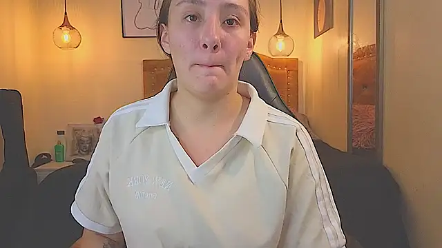 Lily Sanderss online show from December 17, 2025, 12:43 pm