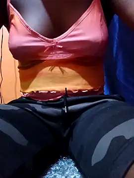 Snapshot of AngelaGraceY chatting on November 23, 2025, 11:20 am AngelaGraceY online show from November 23, 2025, 11:20 am