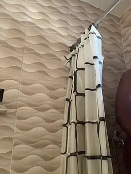 Snapshot of laperson chatting on December 1, 2025, 12:28 pm laperson online show from December 1, 2025, 12:28 pm