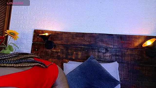 Amy Brunette online show from November 26, 2025, 5:57 pm