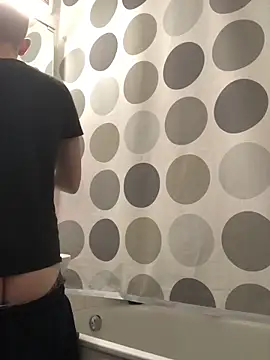 Spielzeugtwink online show from April 4, 2026, 10:27 pm