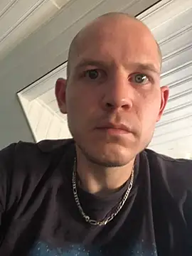 Spielzeugtwink online show from July 23, 2026, 4:36 pm