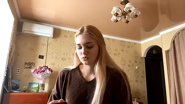 Snapshot of Malley_Saunds chatting on November 21, 2025, 9:08 am Malley Saunds online show from November 21, 2025, 9:08 am