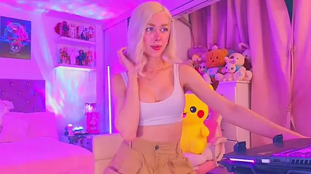 MadamBarbiee online show from December 23, 2025, 12:33 am