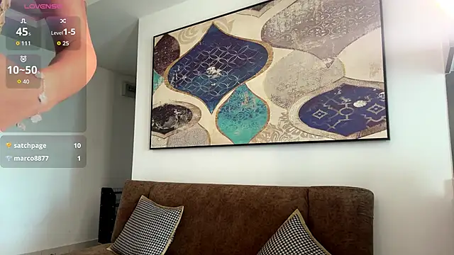 Snapshot of Yumiochi chatting on December 3, 2025, 4:46 am Yumiochi online show from December 3, 2025, 4:46 am