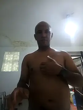 Carajito16 online show from December 17, 2025, 2:44 pm