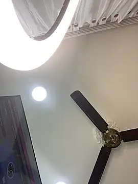 Snapshot of Aria_Kitty chatting on November 29, 2025, 11:54 am Aria Kitty online show from November 29, 2025, 11:54 am