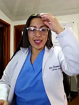 Snapshot of JustSamantha_ chatting on February 6, 2026, 12:23 pm JustSamantha online show from February 6, 2026, 12:23 pm