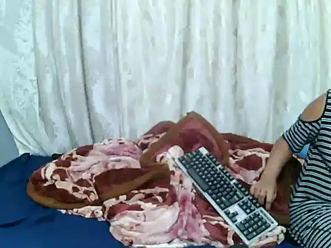 CindyX90 online show from November 19, 2025, 8:20 pm