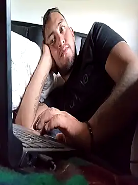 Minnie2013Mickey online show from December 19, 2025, 7:16 pm