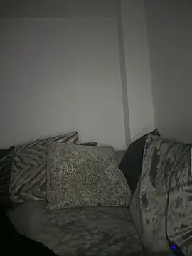 BootyQueenApril online show from May 20, 2026, 9:23 pm