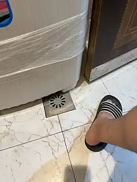 Snapshot of SexyMuslimDick chatting on December 18, 2025, 4:11 pm SexyMuslimDick online show from December 18, 2025, 4:11 pm