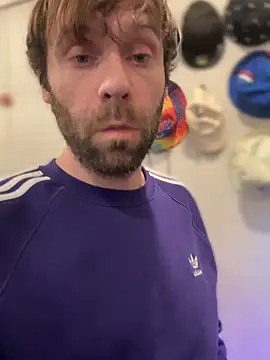 strippingmale1 online show from November 26, 2025, 2:00 am