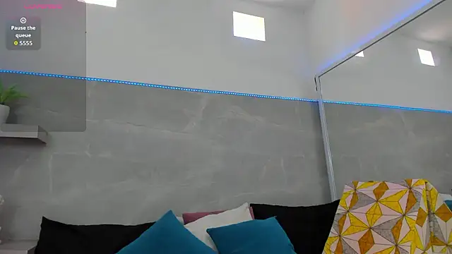 selenaflamemj online show from February 17, 2026, 7:00 pm