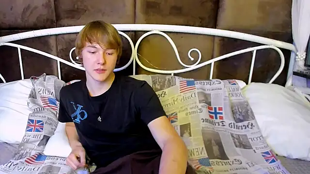 DonaldWoon online show from November 21, 2025, 4:17 pm