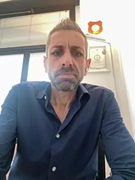 Snapshot of Alexbbcum chatting on July 15, 2026, 12:23 pm Alexbbcum online show from July 15, 2026, 12:23 pm
