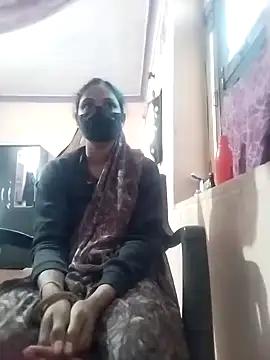 Snapshot of Yt_kinjal chatting on November 22, 2025, 8:35 am Yt kinjal online show from November 22, 2025, 8:35 am